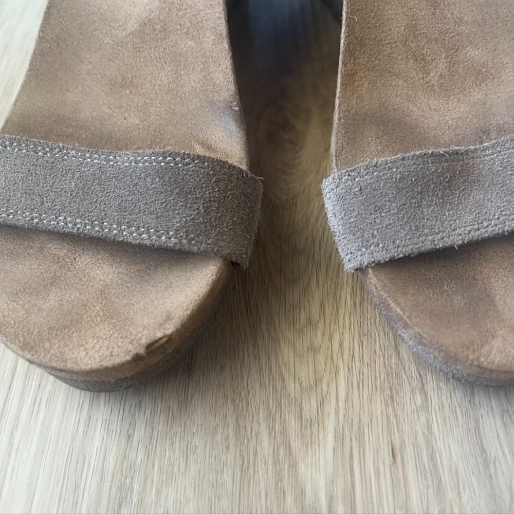 ** Lucky Brand Tan Suede Wedges Sandals Size 9 EU 40 - Picture 4 of 11